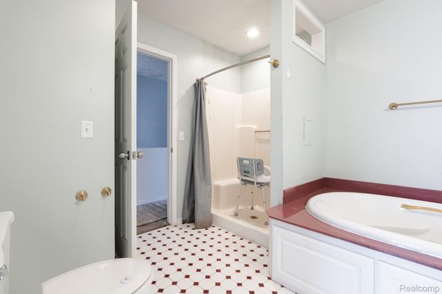 1244 Zimmer Place, Williamstown Township, MI 48895