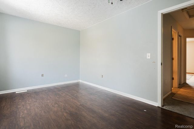 1244 Zimmer Place, Williamstown Township, MI 48895