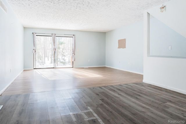 1244 Zimmer Place, Williamstown Township, MI 48895