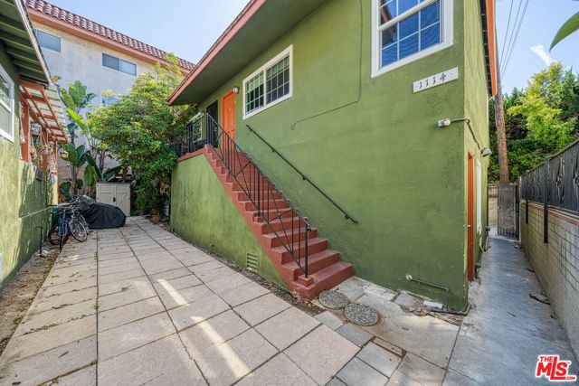 1112 Ocean Park Boulevard F, Santa Monica, CA 90405