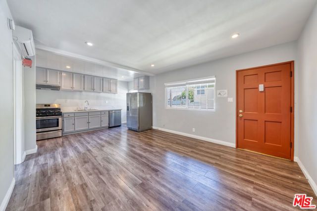 1112 Ocean Park Boulevard F, Santa Monica, CA 90405