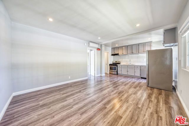 1112 Ocean Park Boulevard F, Santa Monica, CA 90405