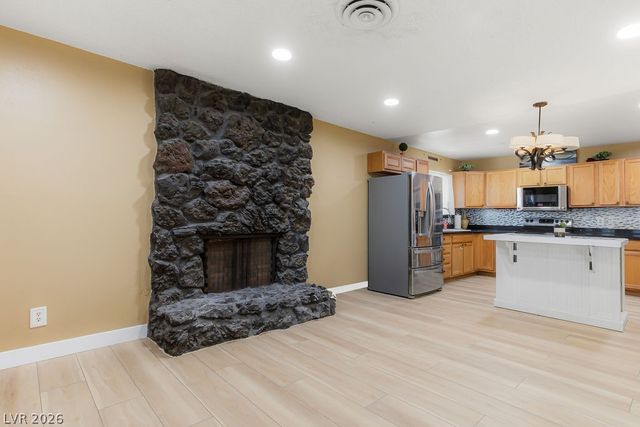 4092 East Harmon Avenue, Las Vegas, NV 89121