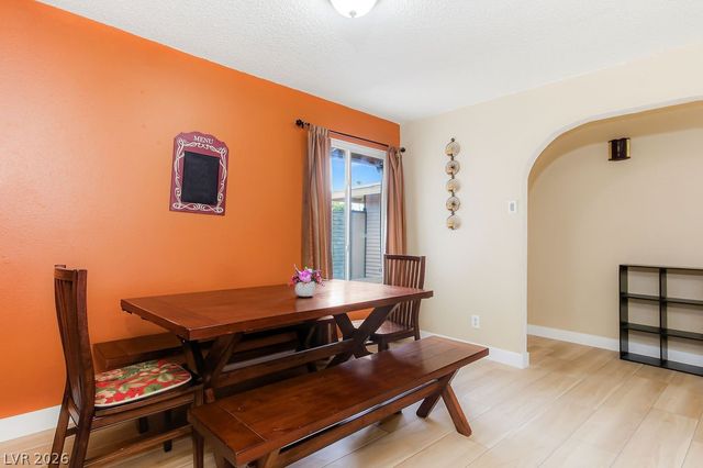 4092 East Harmon Avenue, Las Vegas, NV 89121