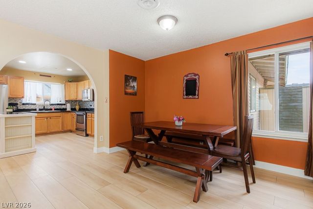 4092 East Harmon Avenue, Las Vegas, NV 89121