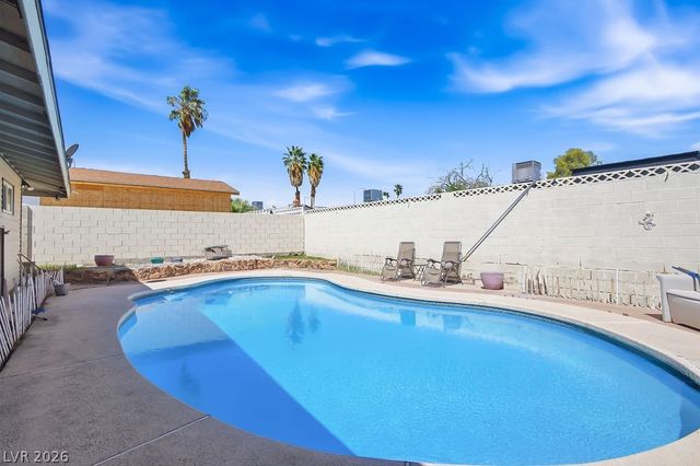 4092 East Harmon Avenue, Las Vegas, NV 89121