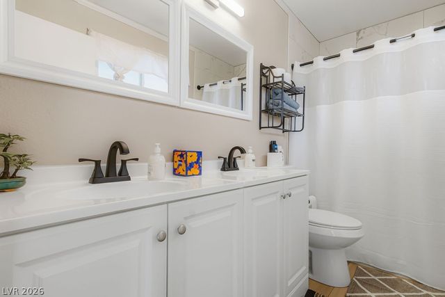 4092 East Harmon Avenue, Las Vegas, NV 89121