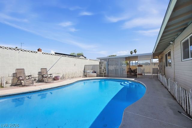 4092 East Harmon Avenue, Las Vegas, NV 89121