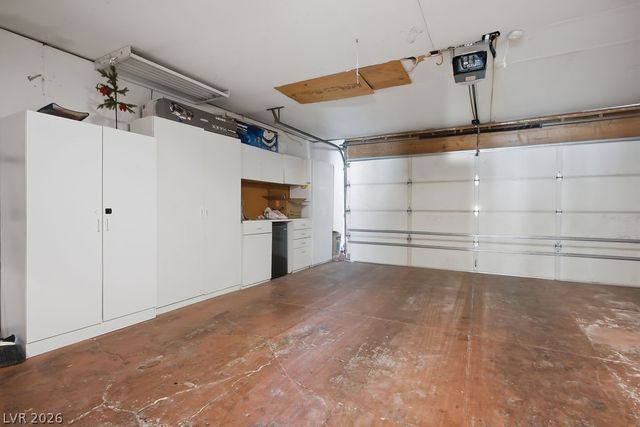 4092 East Harmon Avenue, Las Vegas, NV 89121