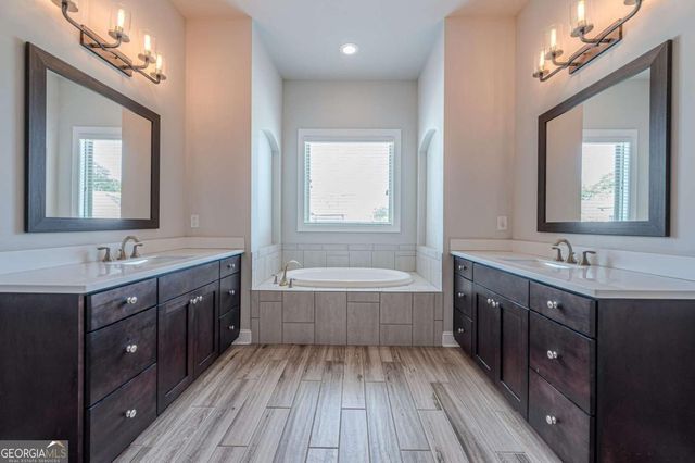 910 Hargrove Point Way, Alpharetta, GA 30004