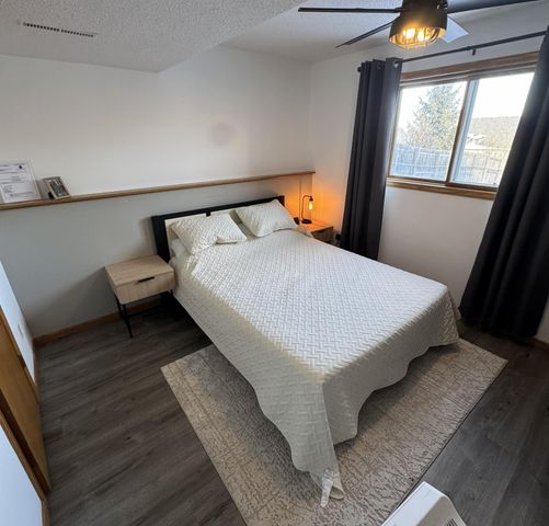 3822 9th Ave SW, Rochester, MN 55902