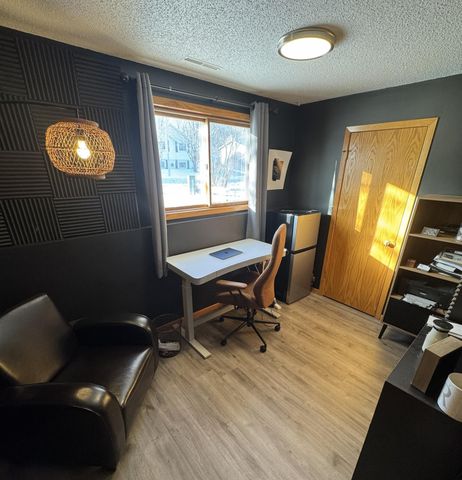 3822 9th Ave SW, Rochester, MN 55902