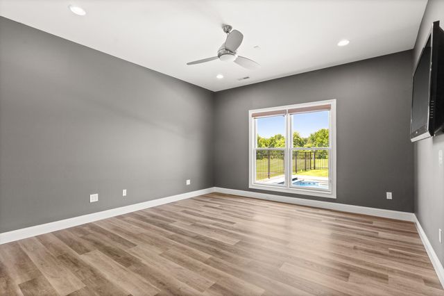 1209 MARCASSIN DR, Columbia, MO 65201