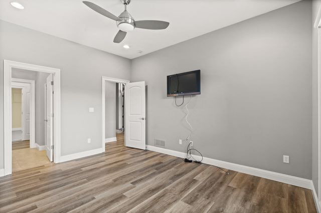 1209 MARCASSIN DR, Columbia, MO 65201