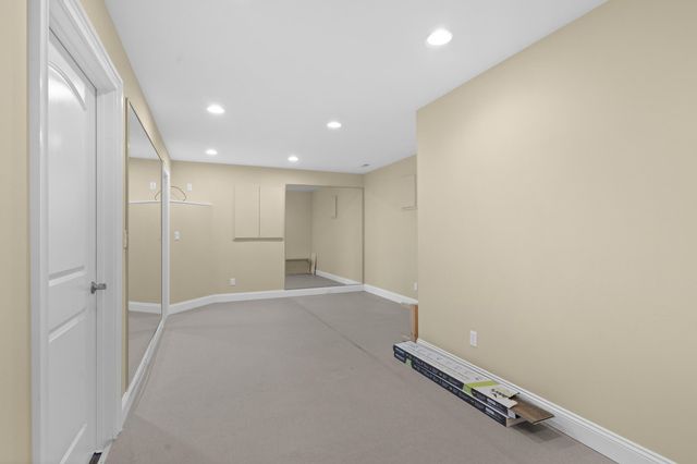 1209 MARCASSIN DR, Columbia, MO 65201