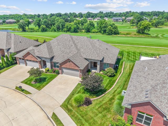 1209 MARCASSIN DR, Columbia, MO 65201