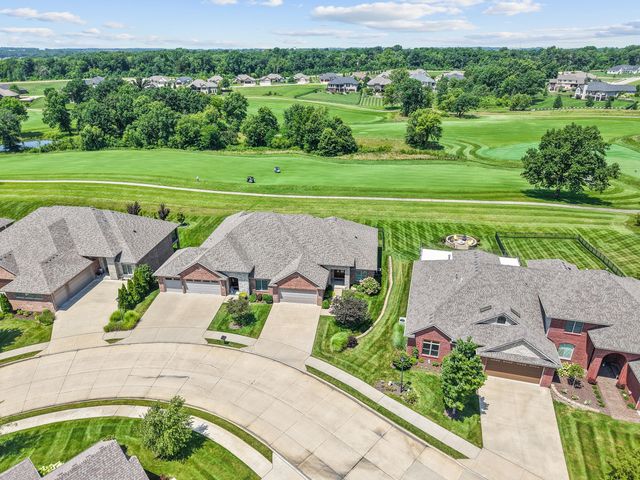 1209 MARCASSIN DR, Columbia, MO 65201