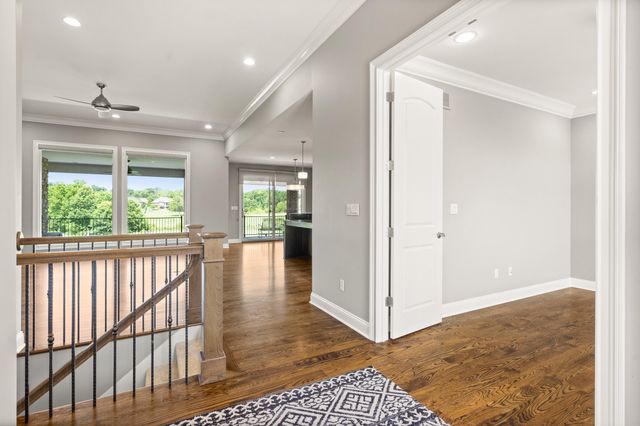 1209 MARCASSIN DR, Columbia, MO 65201