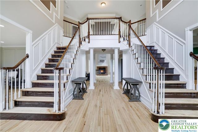 258 Rising Meadow Way, East Stroudsburg, PA 18302