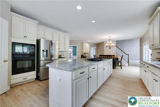 258 Rising Meadow Way, East Stroudsburg, PA 18302