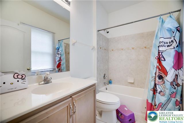 258 Rising Meadow Way, East Stroudsburg, PA 18302