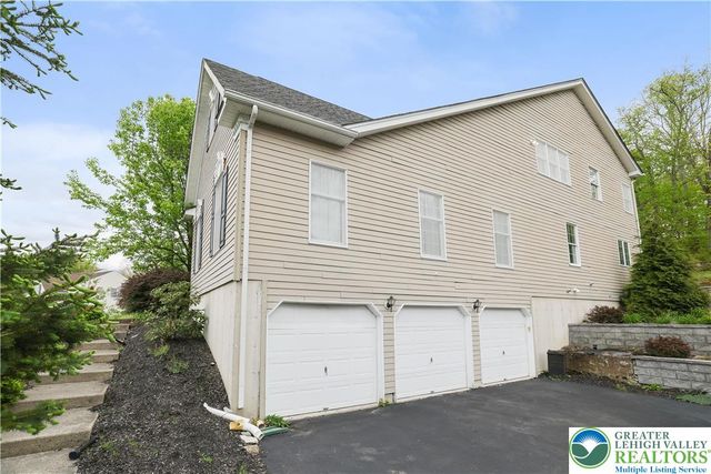 258 Rising Meadow Way, East Stroudsburg, PA 18302