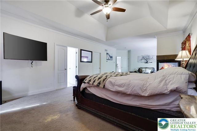 258 Rising Meadow Way, East Stroudsburg, PA 18302