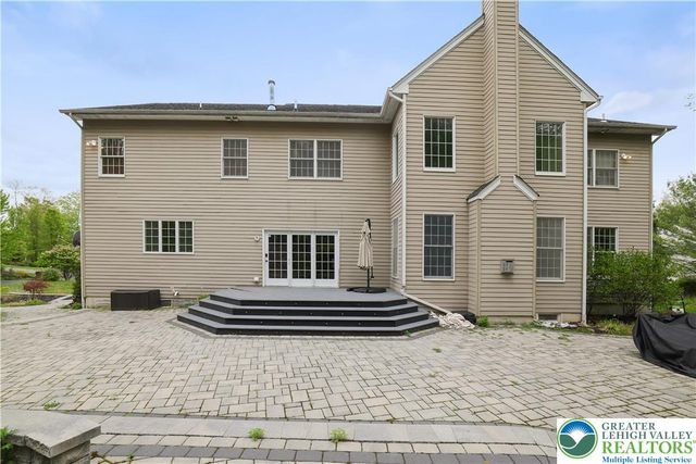258 Rising Meadow Way, East Stroudsburg, PA 18302