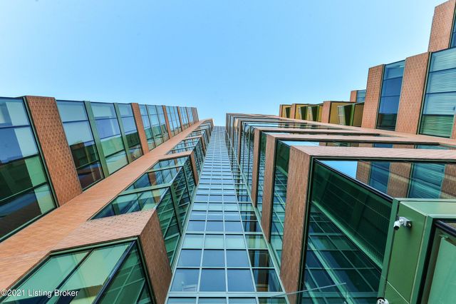 222 E Witherspoon St 704, Louisville, KY 40202