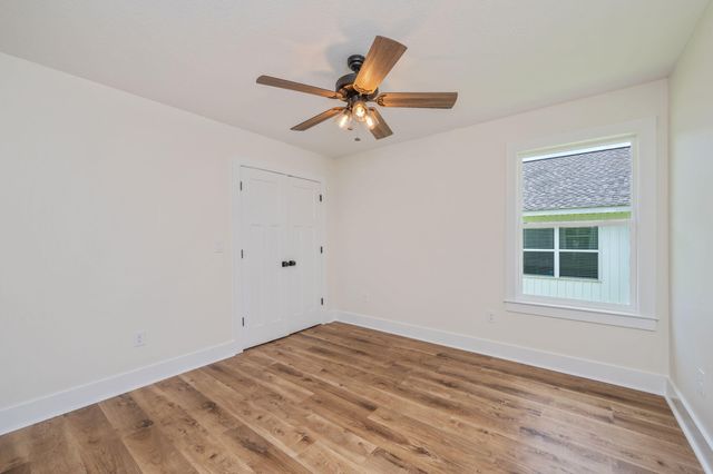 5155 Lake Drive, Crestview, FL 32539