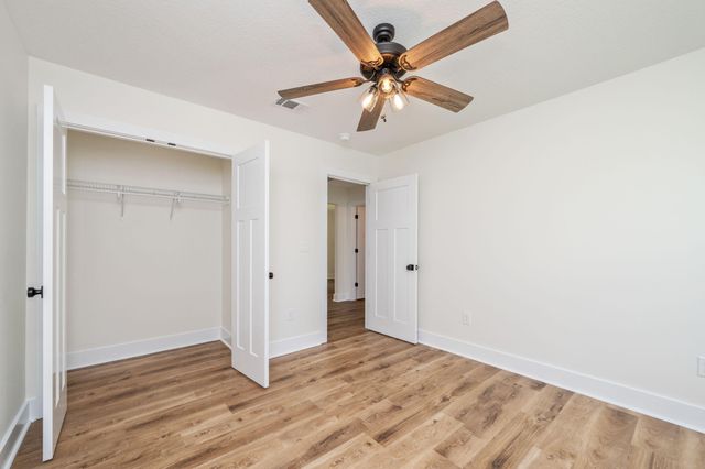 5155 Lake Drive, Crestview, FL 32539