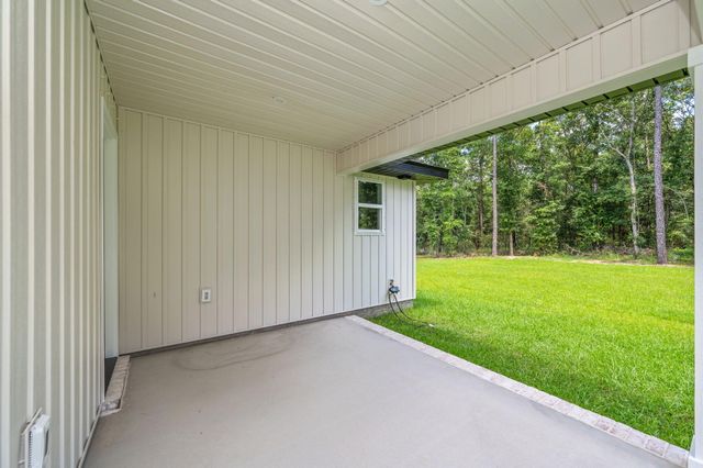 5155 Lake Drive, Crestview, FL 32539