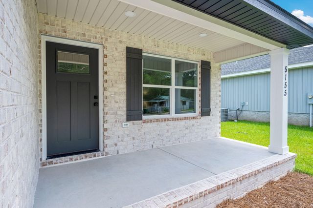 5155 Lake Drive, Crestview, FL 32539