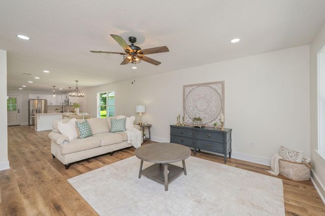5155 Lake Drive, Crestview, FL 32539
