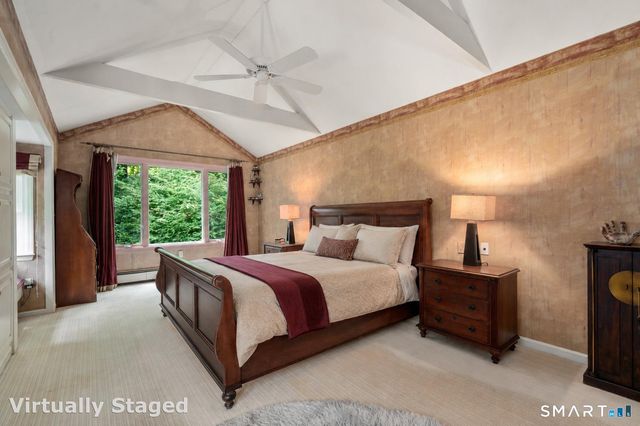 21 Hampton Lane, New Canaan, CT 06840