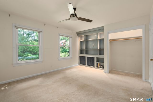 21 Hampton Lane, New Canaan, CT 06840
