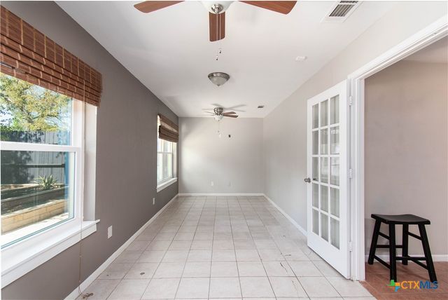 18 Morgans Point Boulevard, Belton, TX 76513