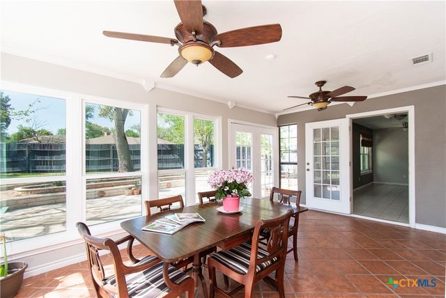 18 Morgans Point Boulevard, Belton, TX 76513