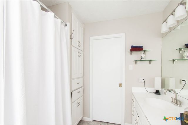 18 Morgans Point Boulevard, Belton, TX 76513