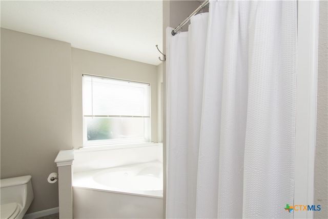 18 Morgans Point Boulevard, Belton, TX 76513