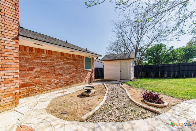 18 Morgans Point Boulevard, Belton, TX 76513