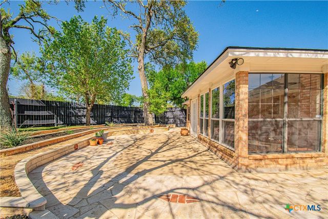 18 Morgans Point Boulevard, Belton, TX 76513