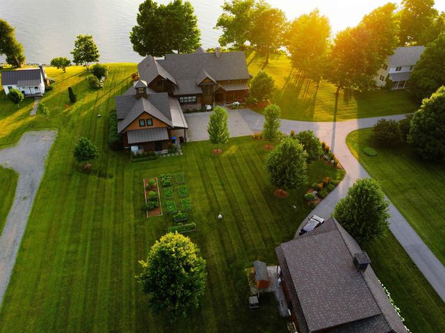 571 West Shore Road, South Hero, VT 05486