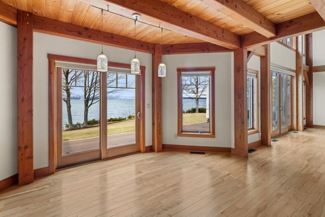 571 West Shore Road, South Hero, VT 05486