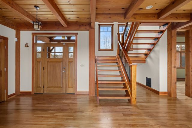571 West Shore Road, South Hero, VT 05486