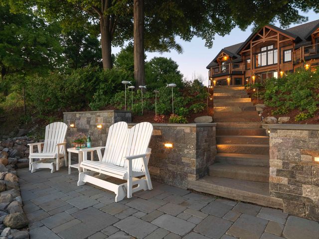 571 West Shore Road, South Hero, VT 05486