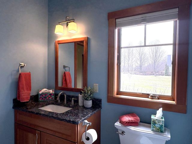 571 West Shore Road, South Hero, VT 05486