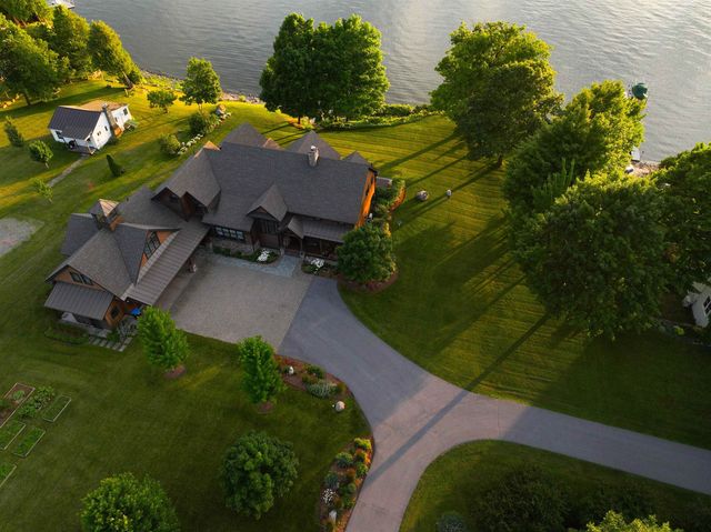 571 West Shore Road, South Hero, VT 05486