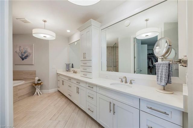 16351 Viansa WAY 202, Naples, FL 34110