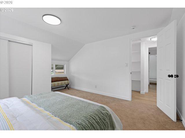 9828 Se ELLIS St, Portland, OR 97266